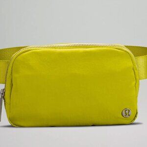 Lululemon Everywhere Belt Bag 1L – Mustard Yellow/Golden – Fairly Used